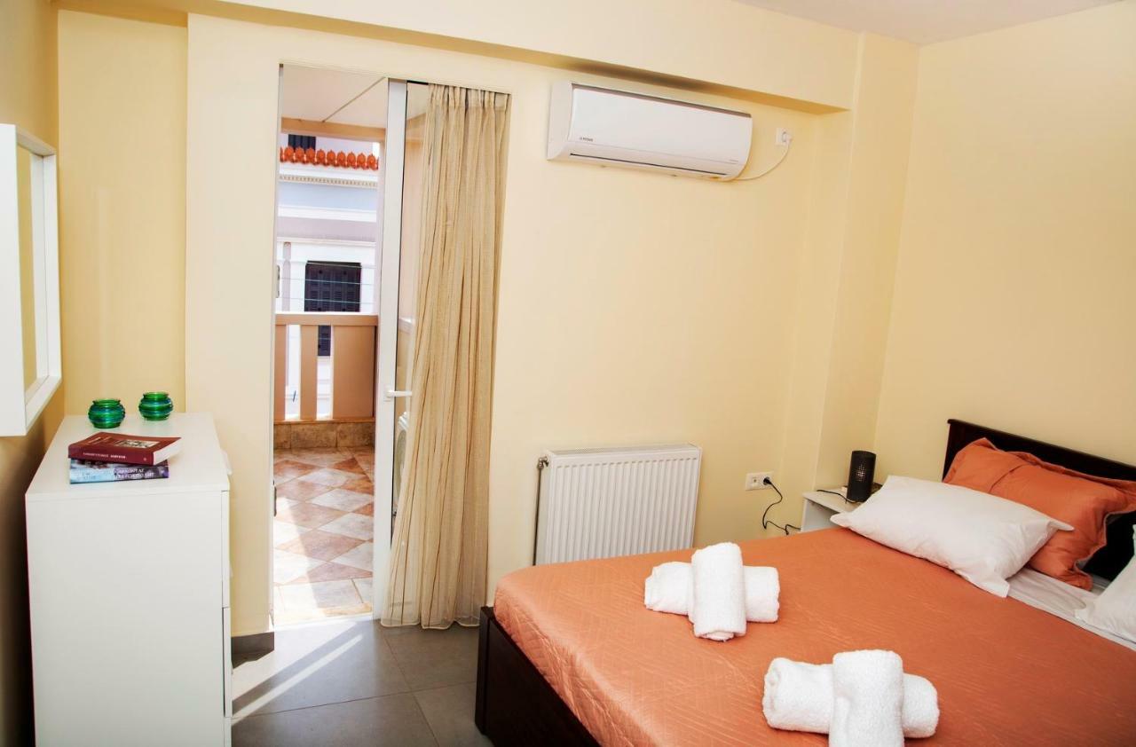 Catherine'S Comfort Apartment No2 Lavrion Ngoại thất bức ảnh